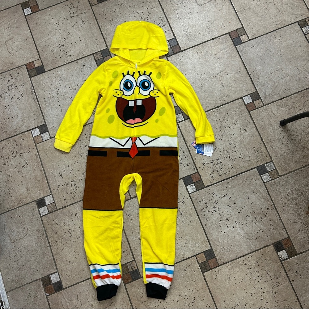 NWT SpongeBob SquarePants blanket sleeper